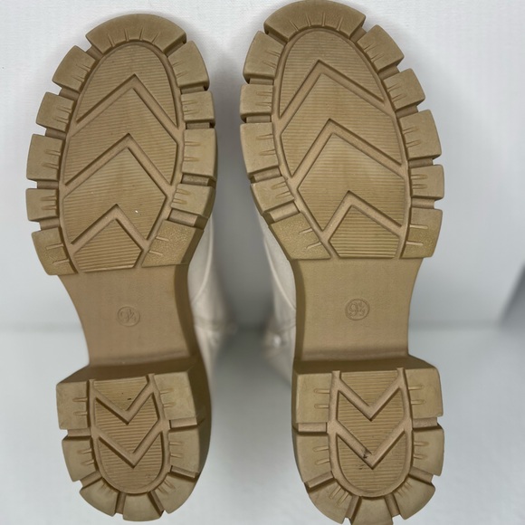 Universal Thread Kolbi Cream Canvas Lace/Zippered Heeled Combat Boots Size 9.5 - Picture 9 of 10